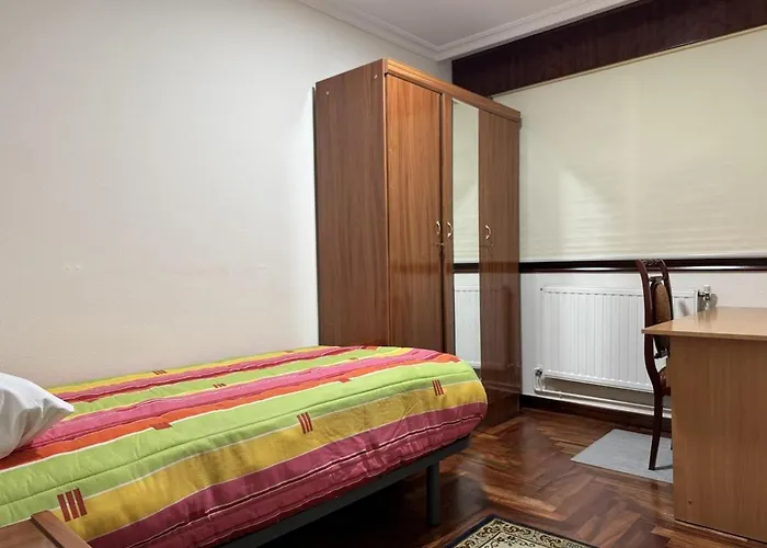 Piso 3 Hab Cerca De Av Madrid Con Wifi