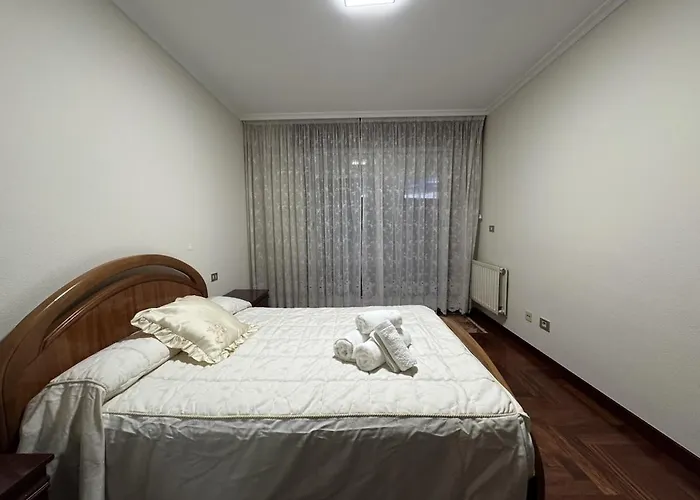 Piso 3 Hab Cerca De Av Madrid Con Wifi Apartmán Vigo